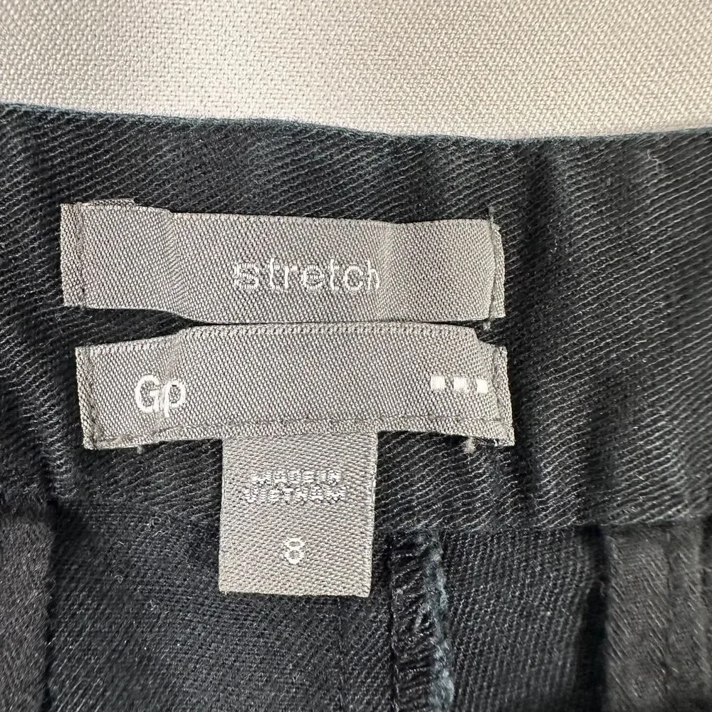 GAP Black Stretch Flat Front Cotton Spandex Shorts Womens size 8‎